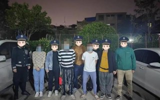 西安女士时尚休闲包2、西安女士时尚休闲包2、西安哪里卖包的多「「平安守护」西安公安高新分局便衣工作队成功破获扒窃案」