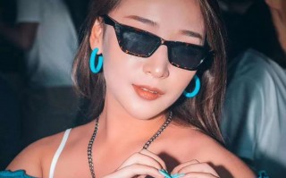 酒吧夜店美女蹦迪照，没想到竟然这么美