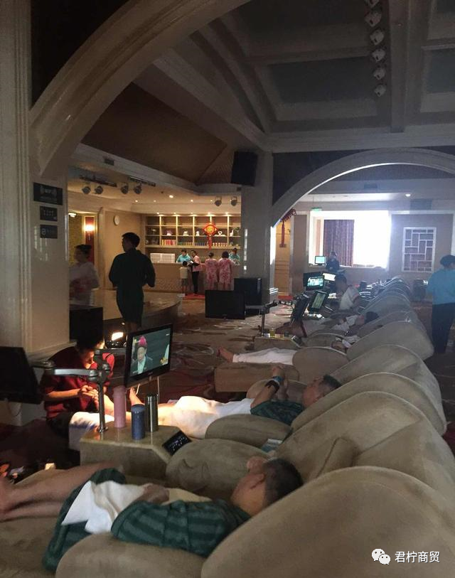 来到西安的朋友们,半夜下车后,你会选择去酒店还是洗浴中心? 第3张