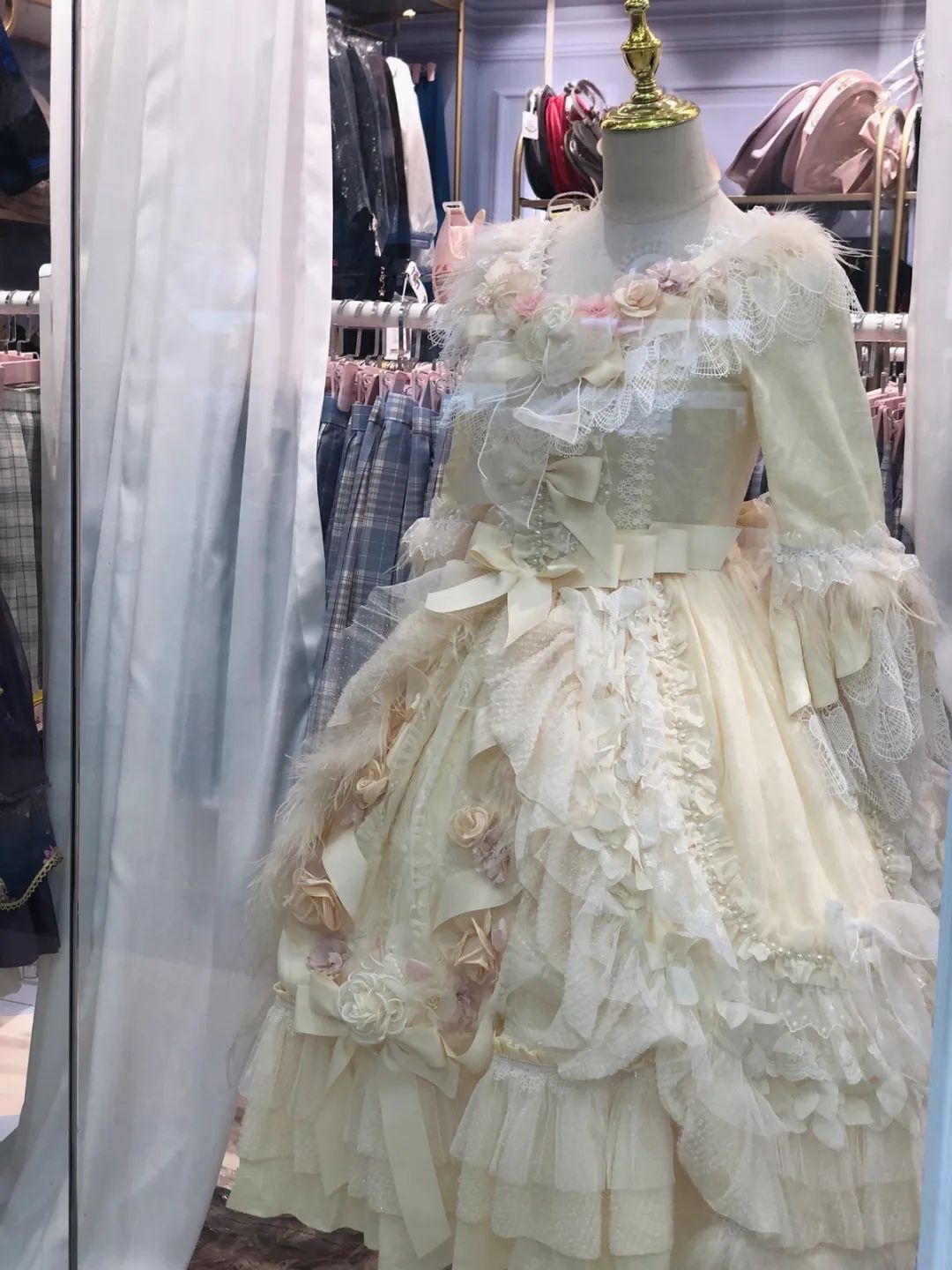 西安3家JK、洛丽塔、汉服实体店！疯狂试穿2小时，我爱上了！-第10张图片