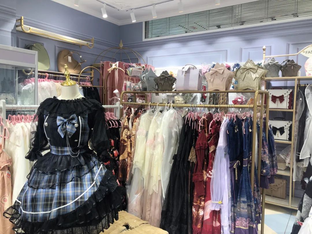 西安3家JK、洛丽塔、汉服实体店！疯狂试穿2小时，我爱上了！-第17张图片