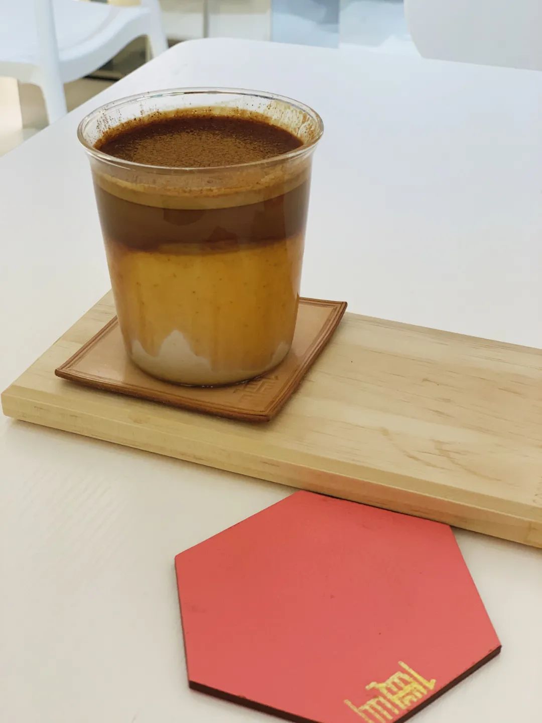 西安人熟悉的钟楼小区,纹身酒吧、复古咖啡,还有宝藏美食 第33张