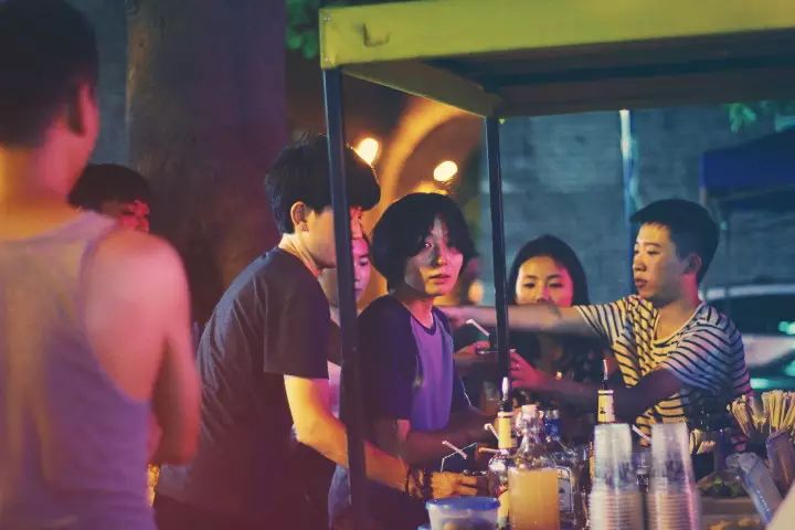 西安的夜晚怎么能没有鸡尾酒和美女？偶遇就来这里吧-第5张图片
