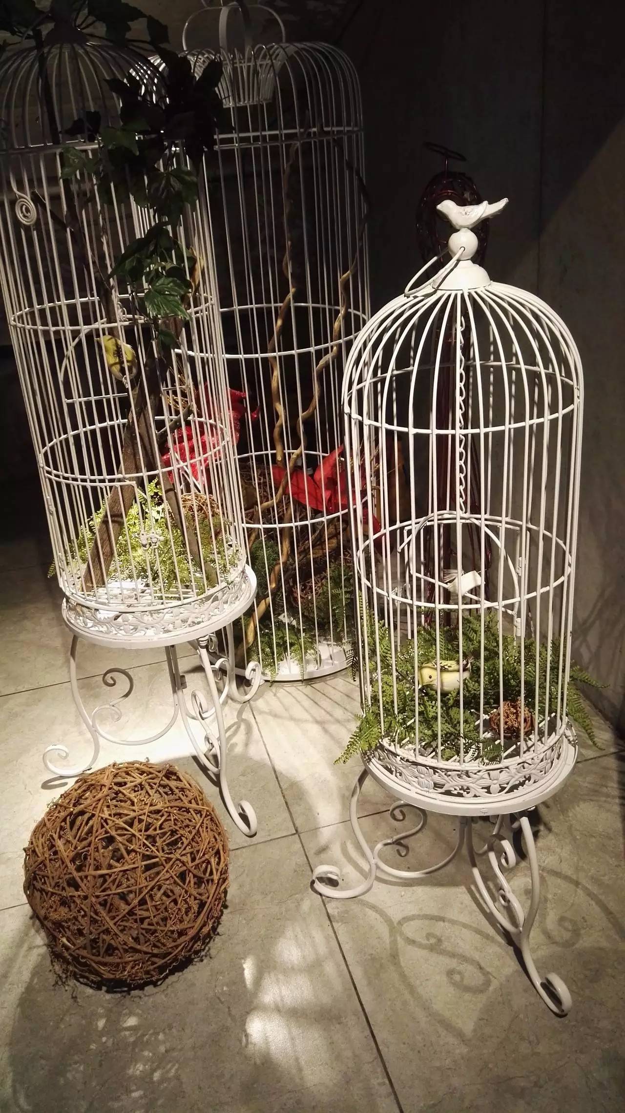 西安一家根据裙子长短打折的店，这里全是超短裙小姐姐-第5张图片