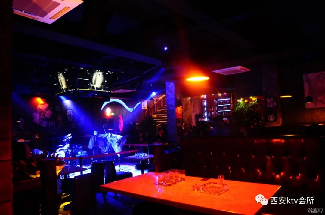 西安夜场酒吧ktv排名好玩的夜店档次，小厅预定！！-第3张图片