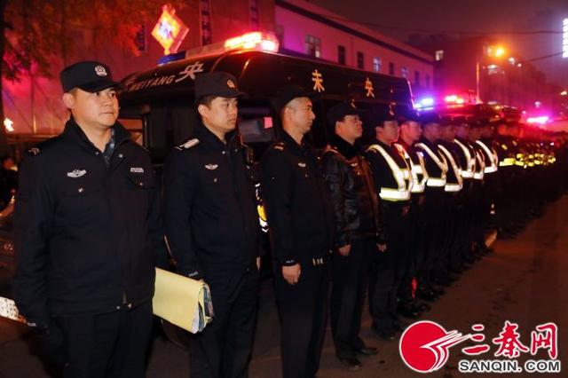 西安未央足浴按摩(未央200余名警力突击夜查团结村) 第3张