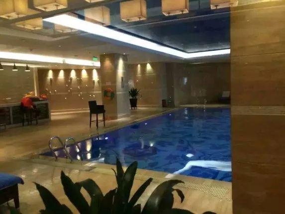 西安附近足浴按摩会所(盘点西安人气口碑双全游泳馆) 第2张