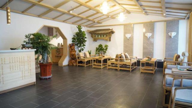 西安技师漂亮的足浴按摩店(首家新唐风影院式沐足馆走红泾阳) 第2张