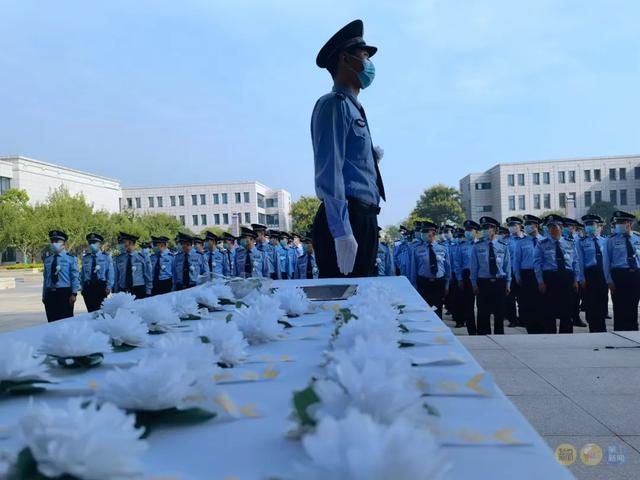 西安北郊色情足浴按摩(西安民警刘国强倒在工作岗位上) 第3张