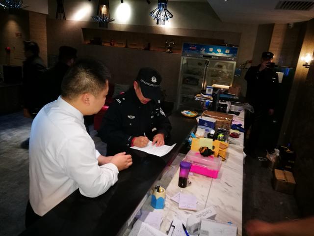 西安高新足浴按摩释放(西安高新警方采取异地用警交叉夜查黄赌) 第1张