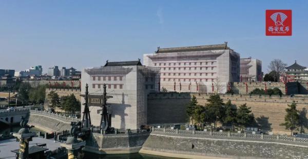 足浴按摩西安拍照(西安一景区在施工处贴原照片供游客拍照) 第3张