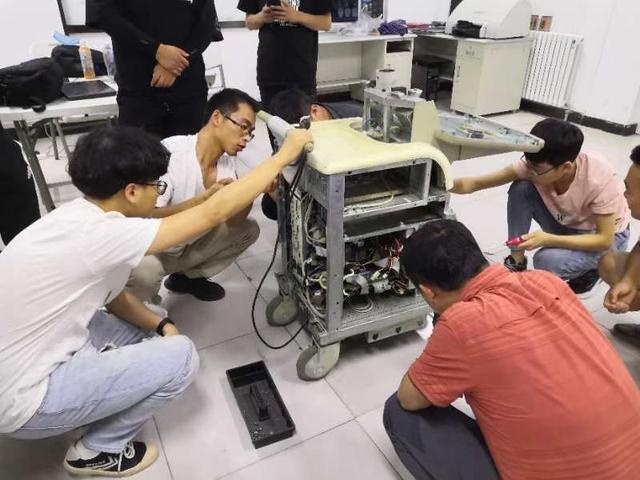 西安足浴按摩 保健培训(零基础高端就业西安彩虹医疗设备维修工程师) 第3张