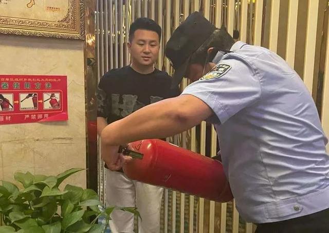 西安红庙坡足浴按摩(红庙坡派出所开展治安大清查专项行动) 第5张