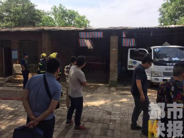 暗访西安按摩足浴视频(执法人员还查出一个神秘微信群) 第7张