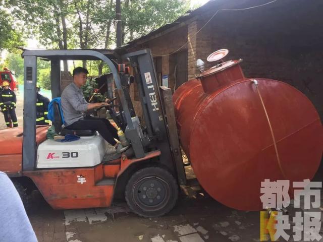 暗访西安按摩足浴视频(执法人员还查出一个神秘微信群) 第14张