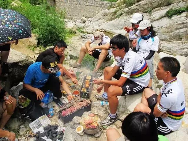 按摩足浴店西安自助烧烤(西安周边不可错过的十大自助烧烤胜地) 第6张