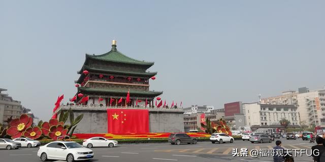 西安足浴按摩钟楼拍照片(西安的10月份) 第1张