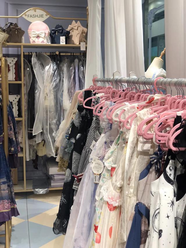 西安足浴保健按摩服装店(疯狂试穿2小时) 第15张