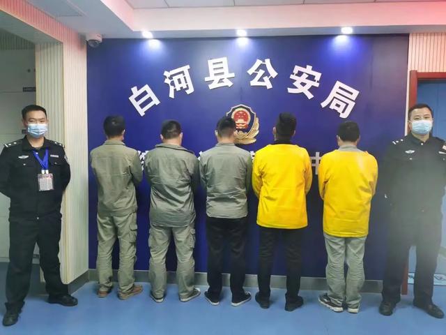 陕西安康白河足浴按摩群(安康查获赌博场所147处关停棋牌室96家治安处罚97人) 第35张