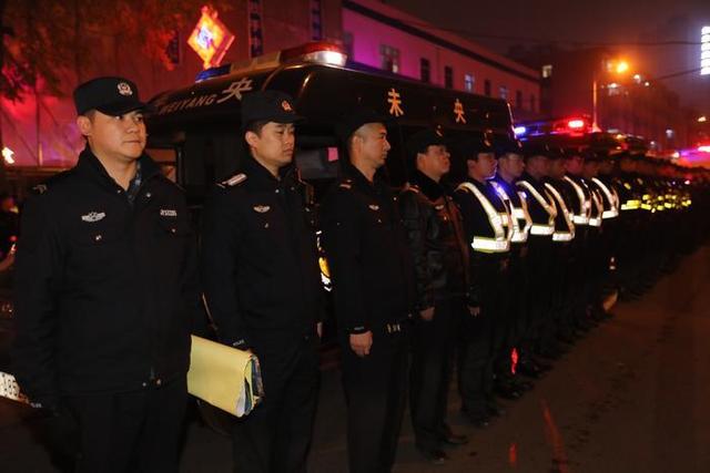 西安北郊城中村足浴按摩(未央公安200余名警力夜查城中村) 第1张