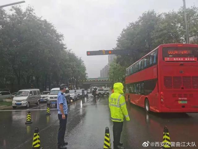 西安丰庆路足浴按摩哪里好(大唐芙蓉园进入“看海”模式) 第8张