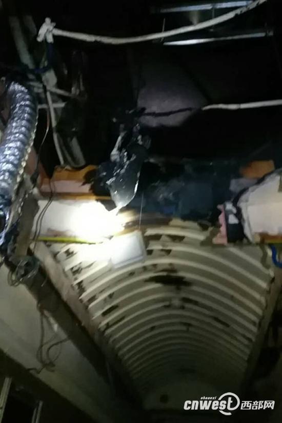 西安按摩足浴天花板是谁(足疗会所二层吊顶线路起火)  第2张