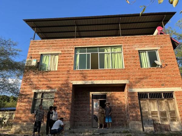 跳水勇救5人后牺牲,好人蒋正全回家了 第2张