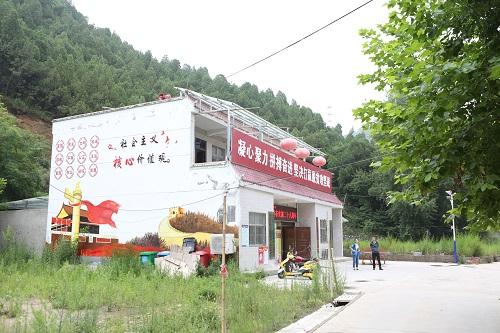 只争朝夕看西安临潼区房岩村,发展乡村旅游带动村民致富 第2张