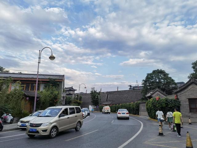 西安金香鲍比喜多屋怎么样,环境装修什么的都不错。 第12张