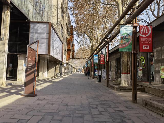 西安金香鲍比喜多屋怎么样,环境装修什么的都不错。 第23张