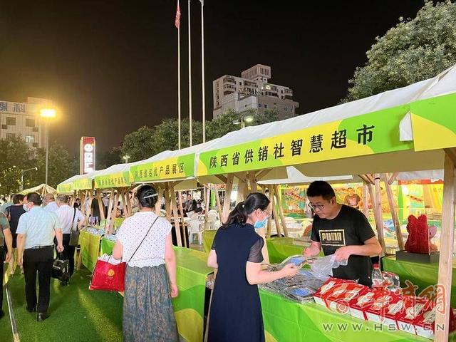 西安碑林区首届大型露营夜市开幕啤酒音乐节、品鉴美食 第4张