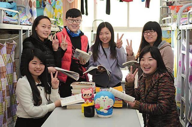 西安高校封校女大学生自制麻将,“幺鸡”成亮点,网友:没了灵魂 第10张