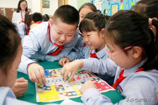 西安浐灞阳光海蓝小学:花式课间让学生乐享学习时光 第1张