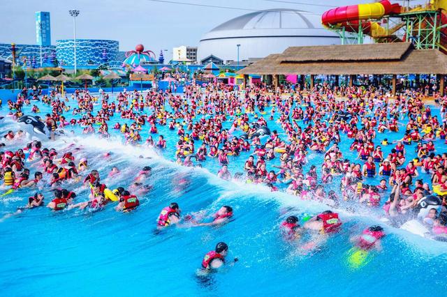 西安水上乐园哪里好?西安最好玩的水上乐园有哪些? 第2张
