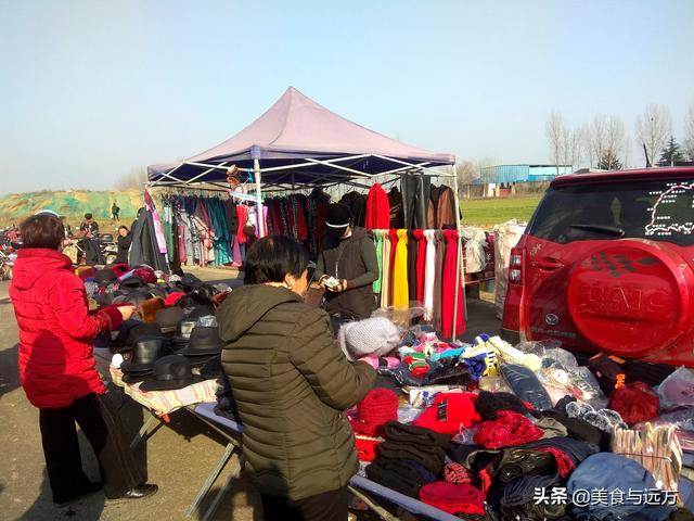 自由市场环山路边的“网红”舞场,人多车多, 第11张