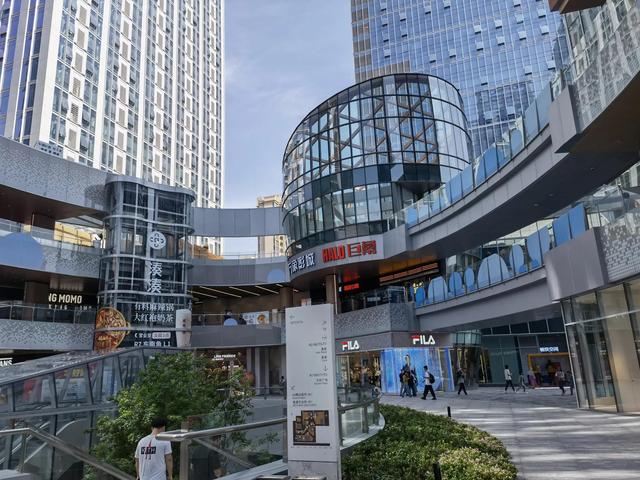 西安新开业的4个商场和步行街，白天也值得一来  第1张