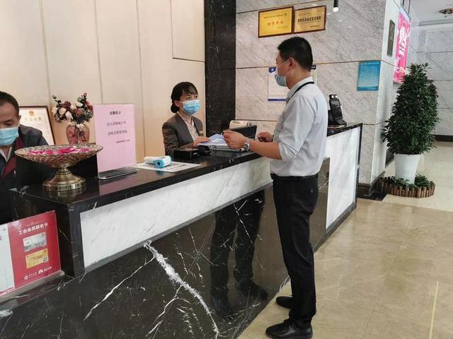 西安半数以上娱乐场所提出离婚并不返还彩礼怎么办 第3张