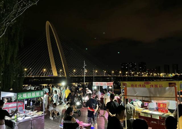 西安人的网红打卡地,美出新高度的“西安后海”今夏爆火! 第7张
