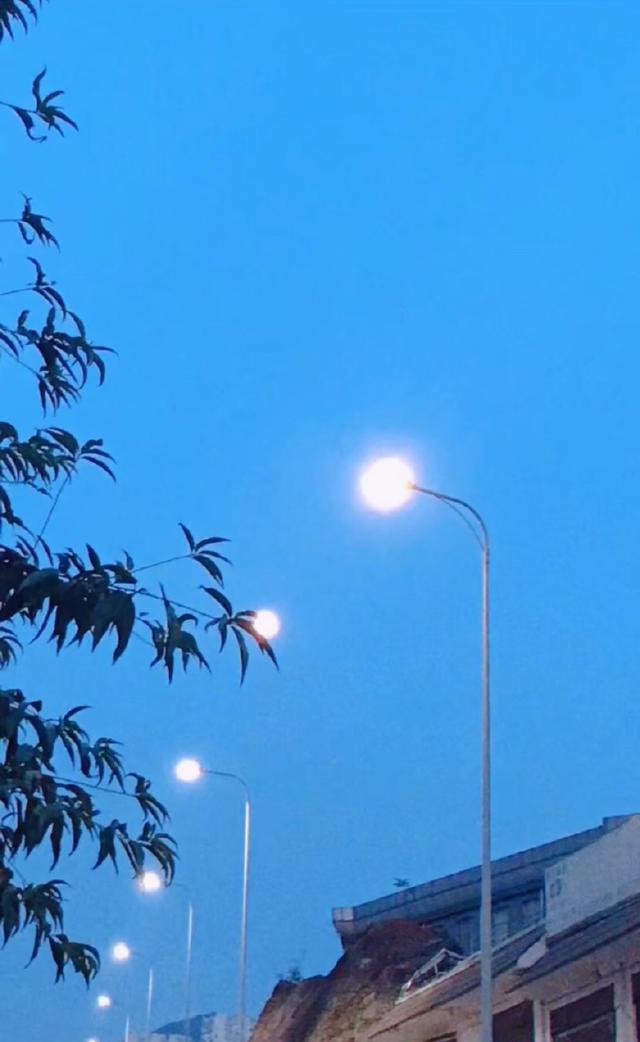 我对娱乐圈的建议,请大家参考2.赶紧起床吧自己到底有多穷 第15张