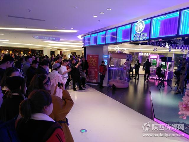 闪电部落电玩城登陆曲江大悦城西安人的品质生活新标志  第1张