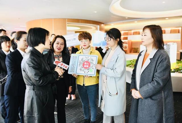 西安国际港务区开展“华商记者直播带岗牵手行动‘职’为你”活动 第9张