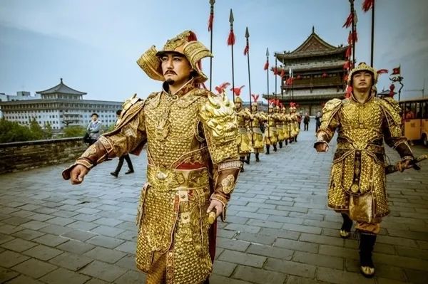 文明旅游成为西安最亮丽的城市名片,真诚奉献给每一位远道而来的游客。 第4张