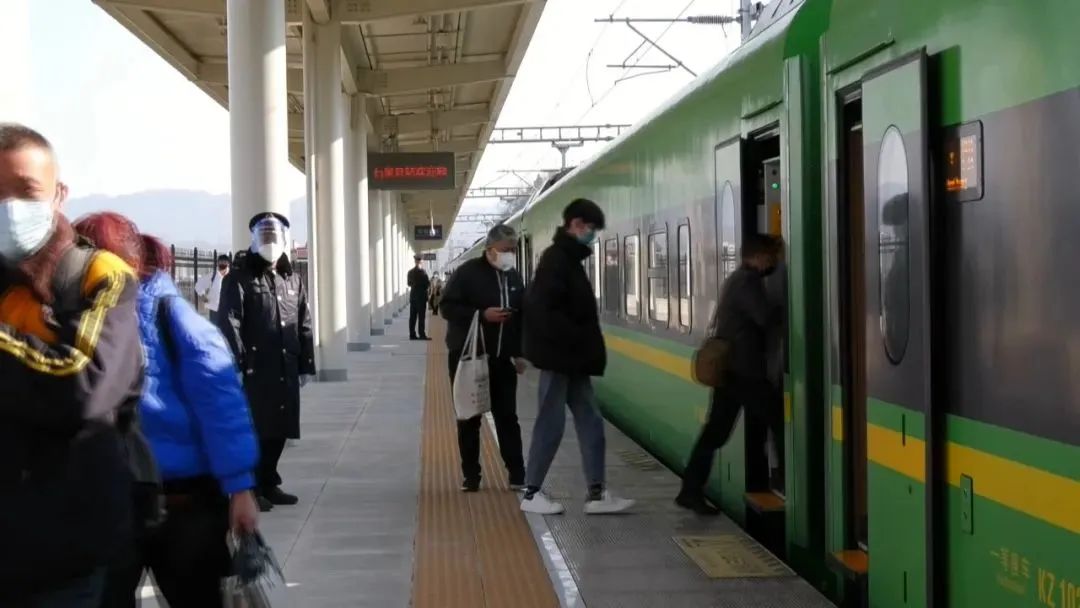 石泉至西安动车组列车正式开通  第4张