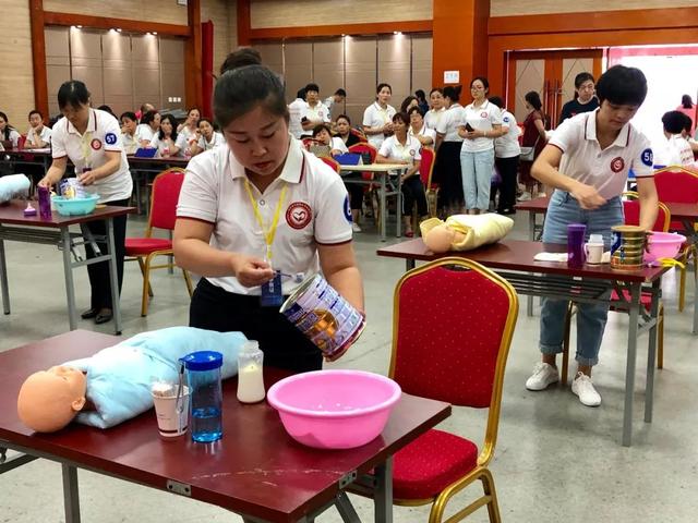西安月嫂培训中心、西安日乐家政公司「西安日日乐家政公司育儿嫂呛奶、呛奶后，孩子又发生呛奶」  第3张