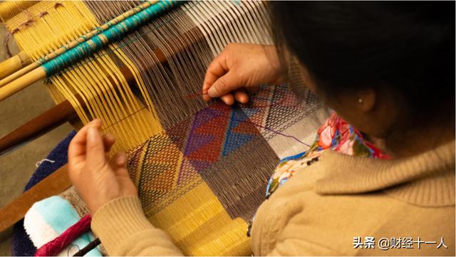 西安休闲服饰销售工资2、服饰销售月薪加提成是多少「2021年上半年，西安休闲服饰销售月薪增速为13.5%」  第22张