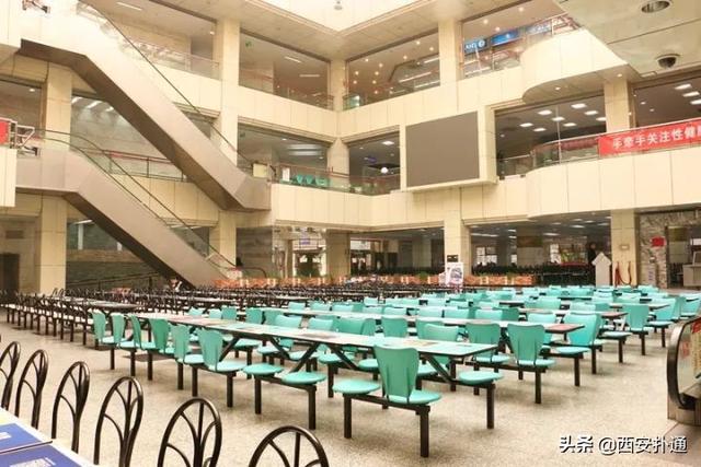 西安休闲服饰报价多少钱「西安买衣服价位」  第8张