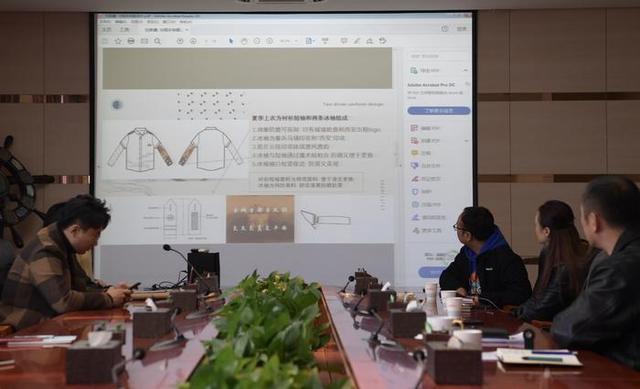西安出租车驾驶员征集工装设计展示首轮设计展示惊喜连连「西安出租车行业征集服装设计工装」  第3张