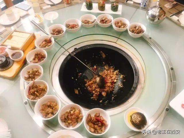 西安旅游攻略：西安旅游攻略之涮羊肉篇「西安什么餐厅适合十一个人的聚会烤羊肉」  第17张