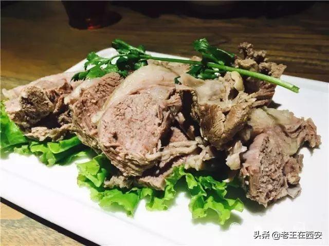 西安旅游攻略：西安旅游攻略之涮羊肉篇「西安什么餐厅适合十一个人的聚会烤羊肉」  第25张