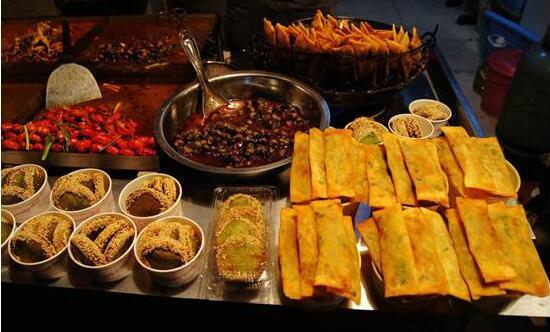 全国十大美食街上的十大美食街，西安回民街排名第一「中国十大美食街」  第18张